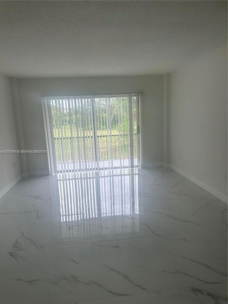 4166 Inverrary Dr, Unit 210, Lauderhill, FL 33319 Photo