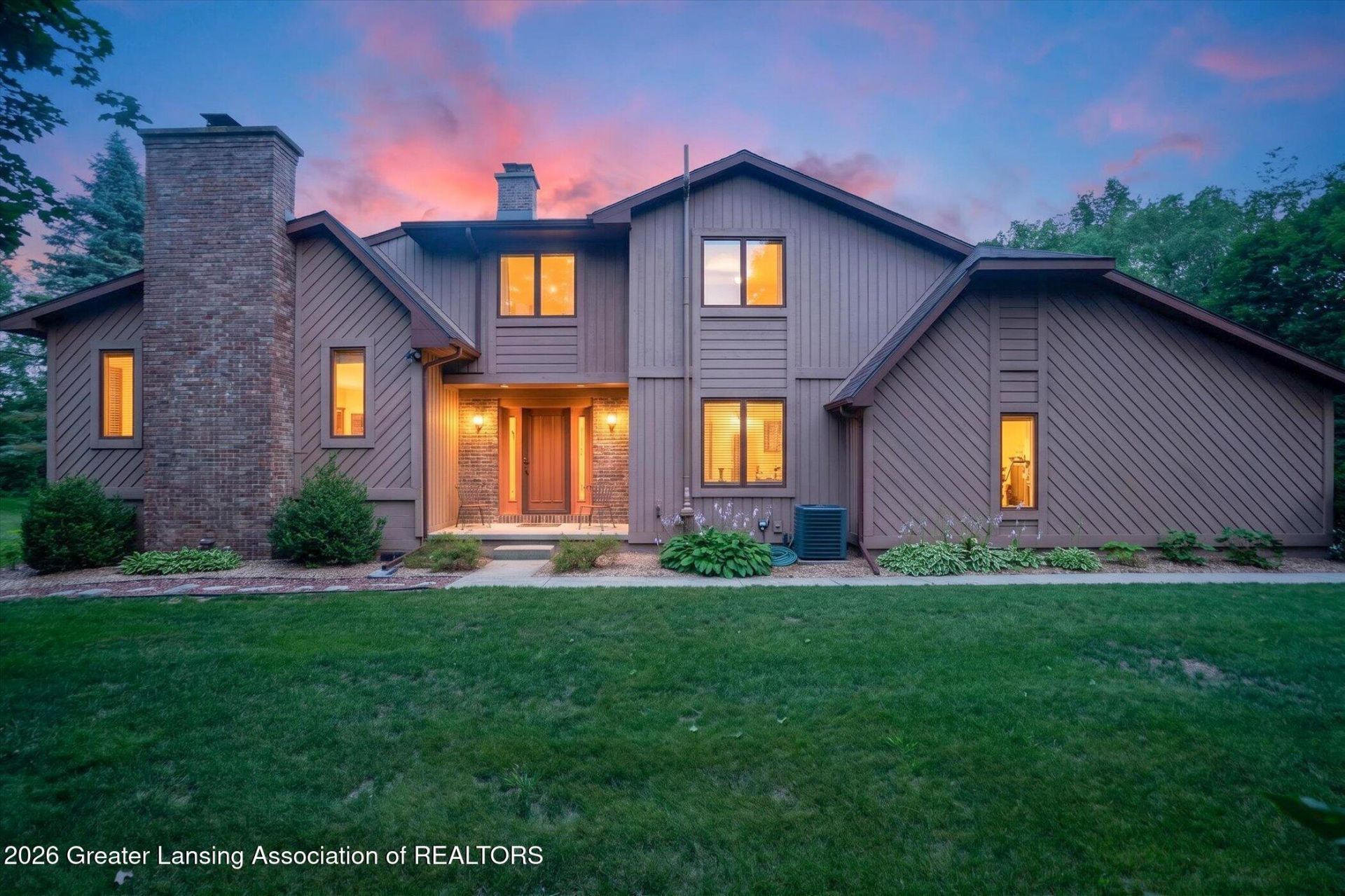 8360 E 5 Point Highway, Eaton Rapids, MI 48827 Main Photo