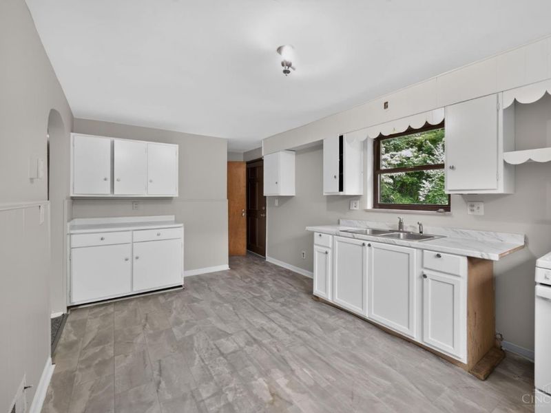 500 Fairbanks Avenue, Cincinnati, OH 45205 Photo 13