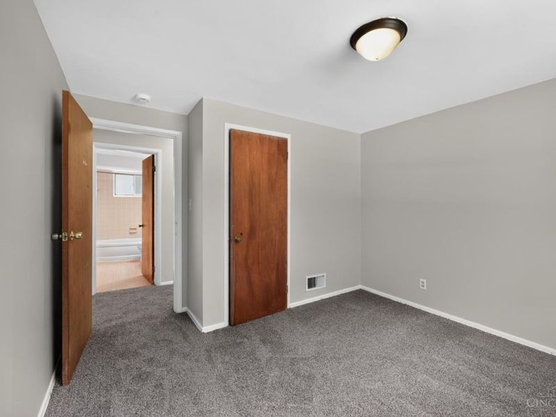 500 Fairbanks Avenue, Cincinnati, OH 45205 Photo 18
