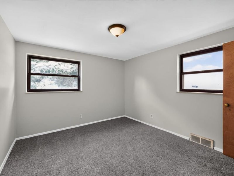 500 Fairbanks Avenue, Cincinnati, OH 45205 Photo 19