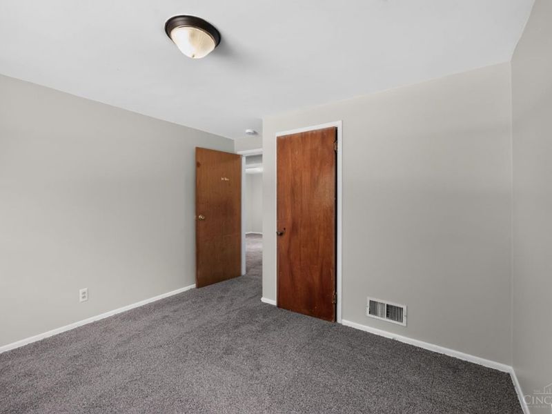 500 Fairbanks Avenue, Cincinnati, OH 45205 Photo 28