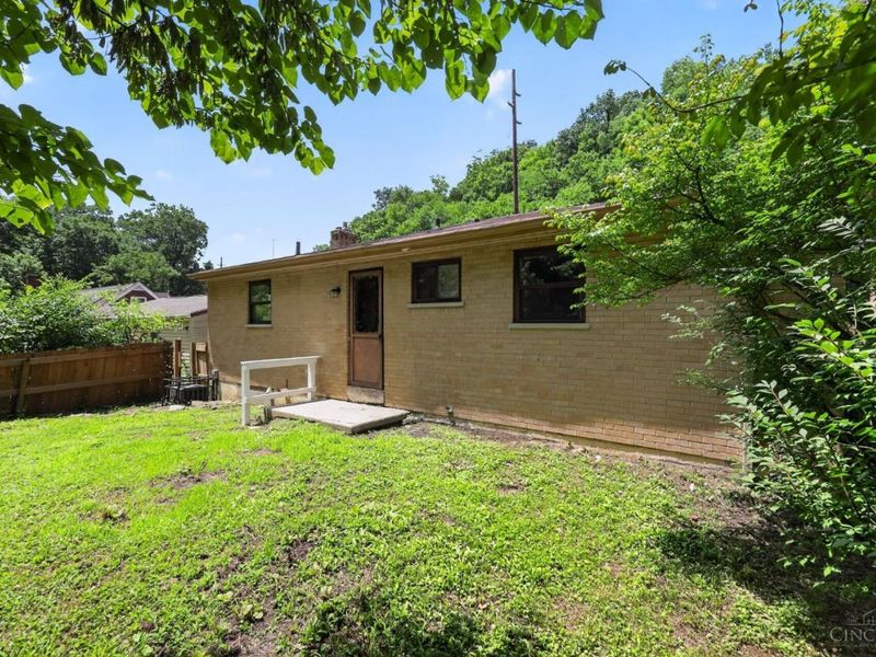 500 Fairbanks Avenue, Cincinnati, OH 45205 Photo 4