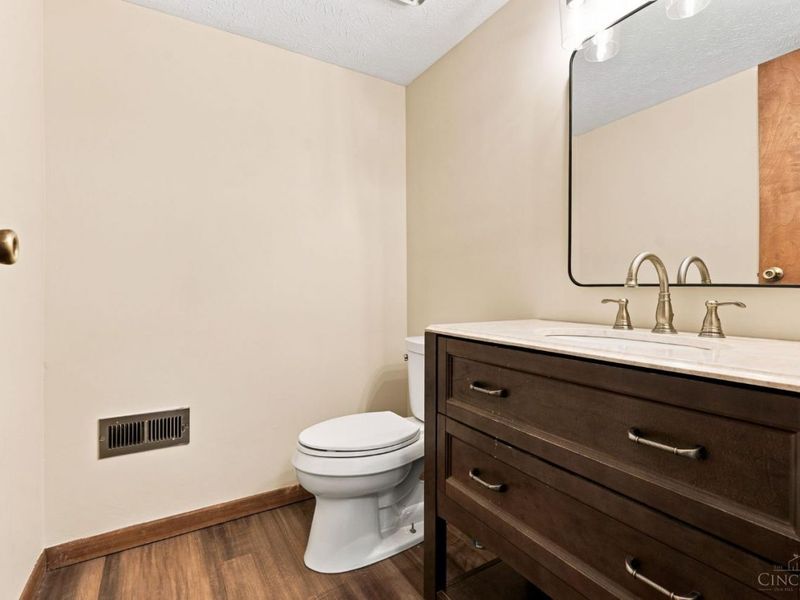 5317 Hickory Trail Lane, Blue Ash, OH 45242 Photo 20