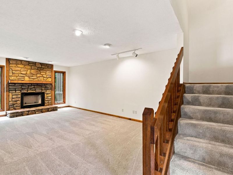 5317 Hickory Trail Lane, Blue Ash, OH 45242 Photo 3