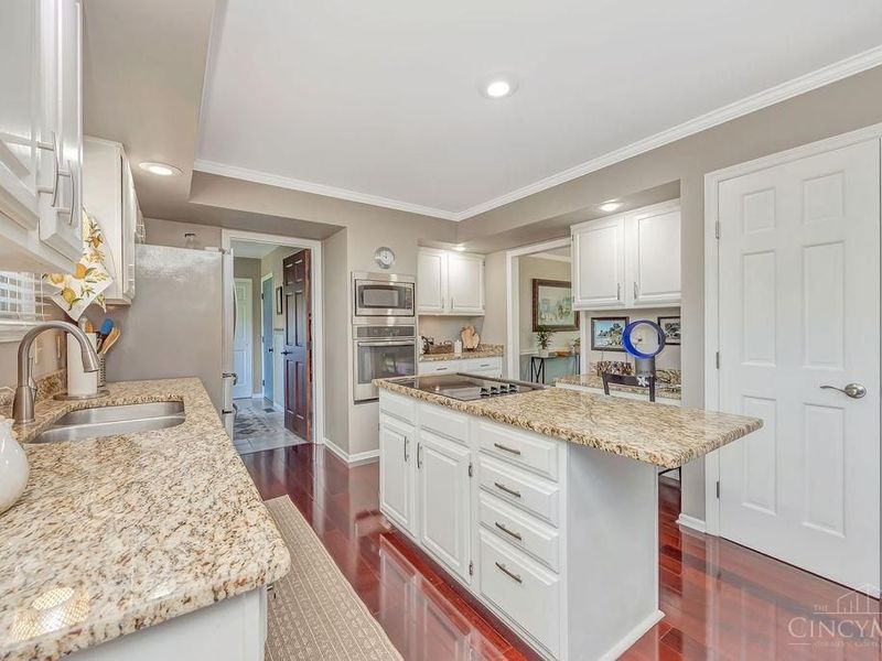 7062 Gregory Creek Lane, West Chester, OH 45069 Photo 16