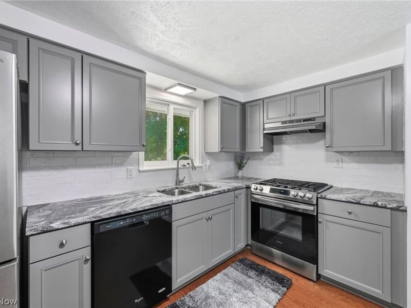 7840 Hoover Court, Mentor, OH 44060 Photo 9