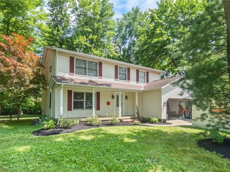 8121 Yorkshire Drive, Mentor, OH 44060 Photo 1