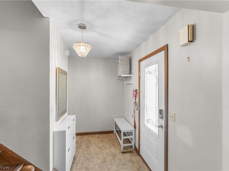 8121 Yorkshire Drive, Mentor, OH 44060 Photo 9