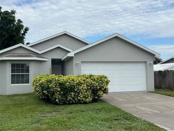3049 SE 38TH AVENUE , OKEECHOBEE, FL 34974