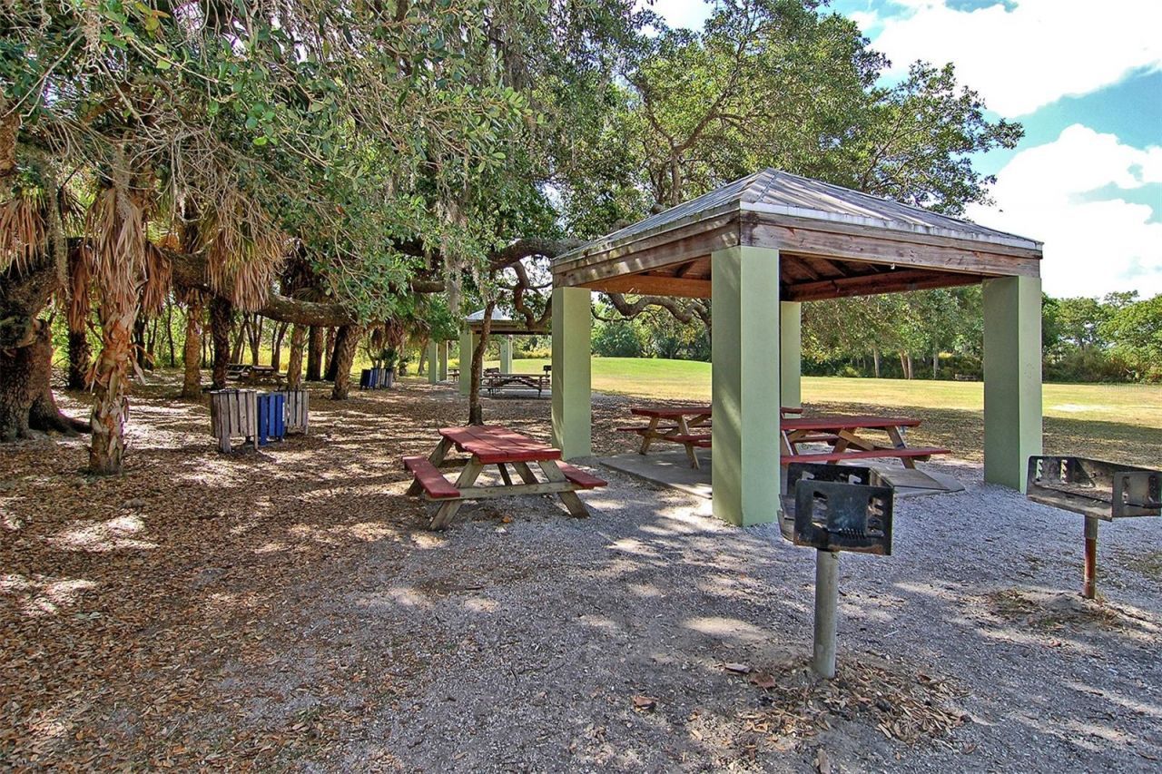 2481 S Scarlet Oak Court, Sarasota, FL 34232 Photo