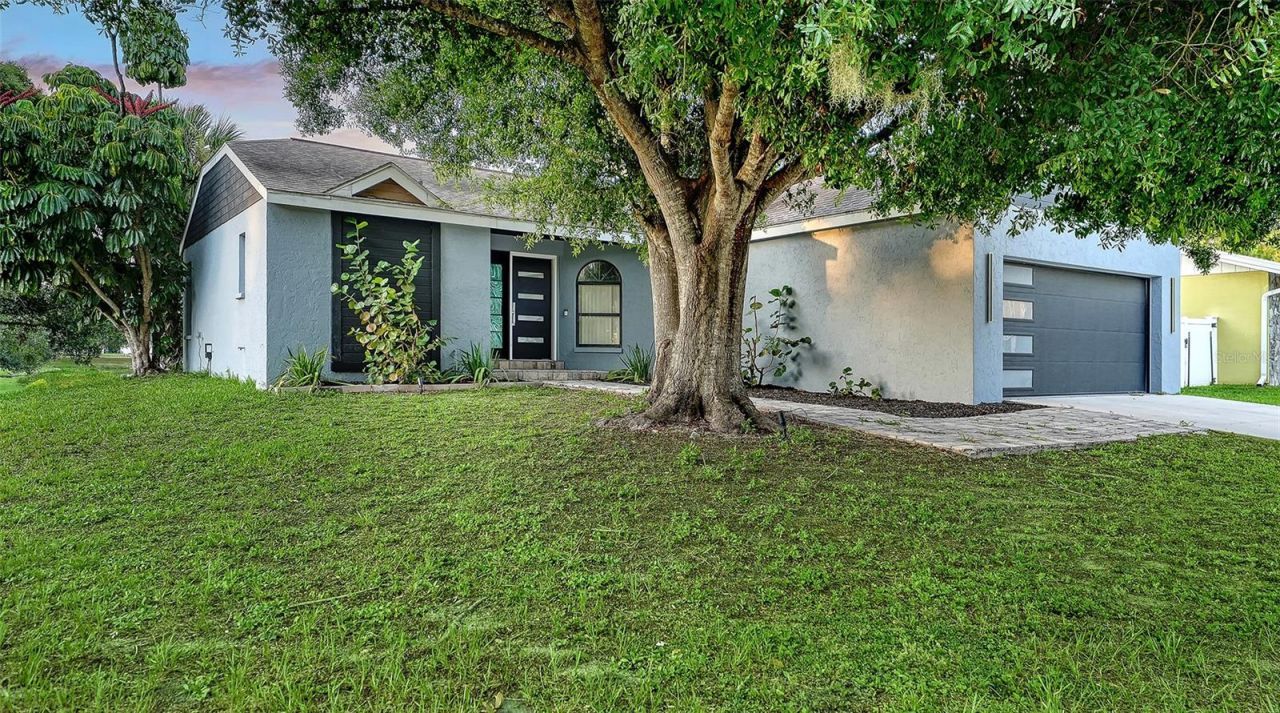 2481 S Scarlet Oak Court, Sarasota, FL 34232 Photo