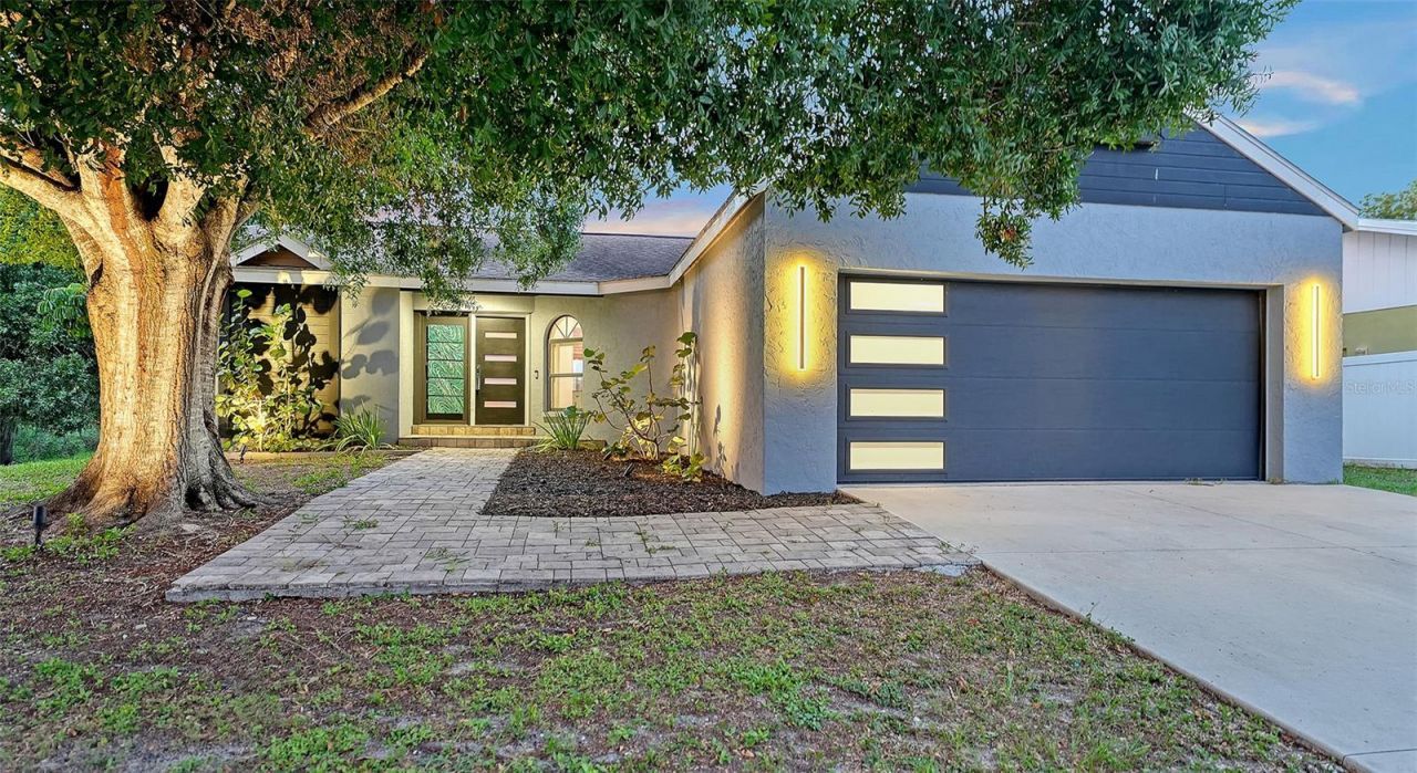 2481 S Scarlet Oak Court, Sarasota, FL 34232 Photo