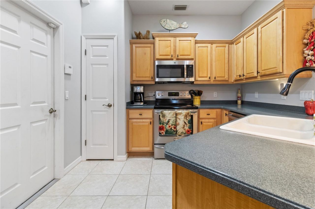 1415 Millbrook Circle , Bradenton, FL 34212 Photo