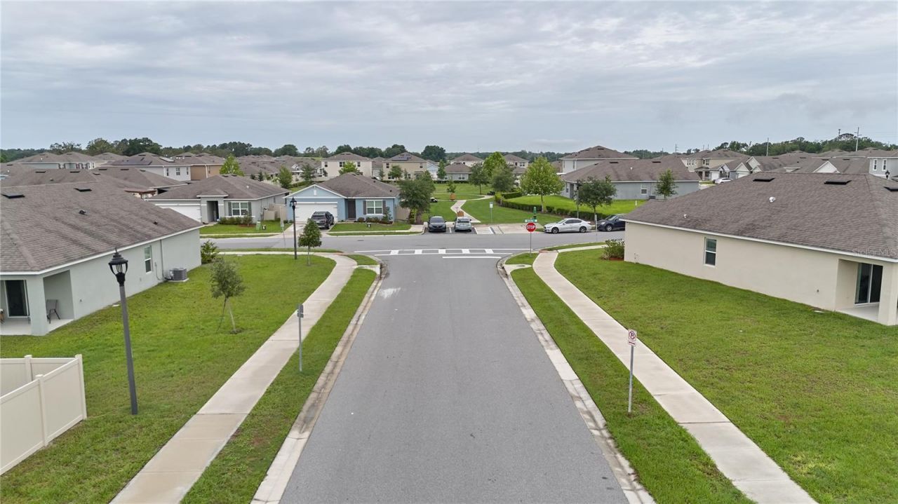 1679 Aurora Ridge Drive, Zellwood, FL 32798 Photo