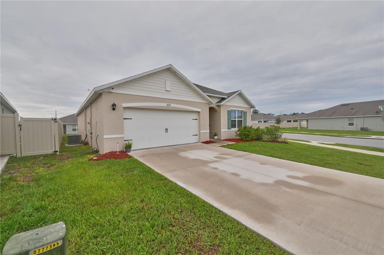 1679 Aurora Ridge Drive, Zellwood, FL 32798 Photo