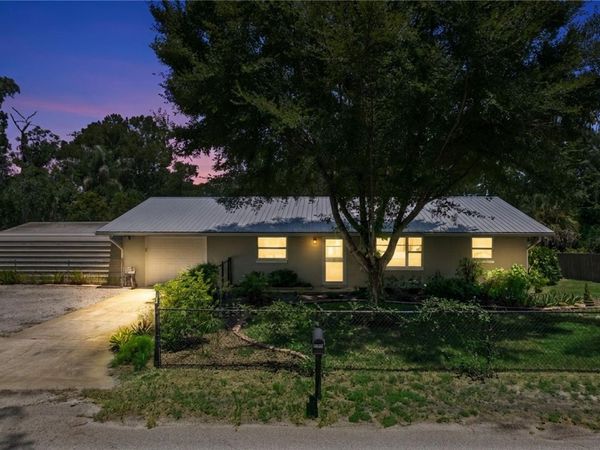 37400 SAINT LOUIS AVENUE, UMATILLA, FL 32784