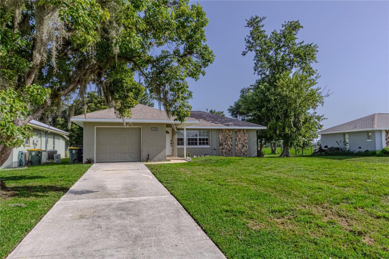 7208 Honeysuckle Drive , Sebring, FL 33876 Photo
