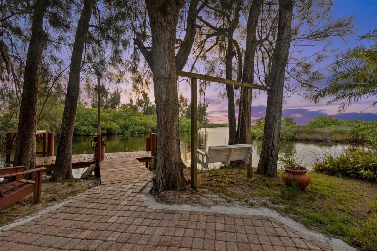10007 Tamiami Trail S, North Port, FL 34287 Photo