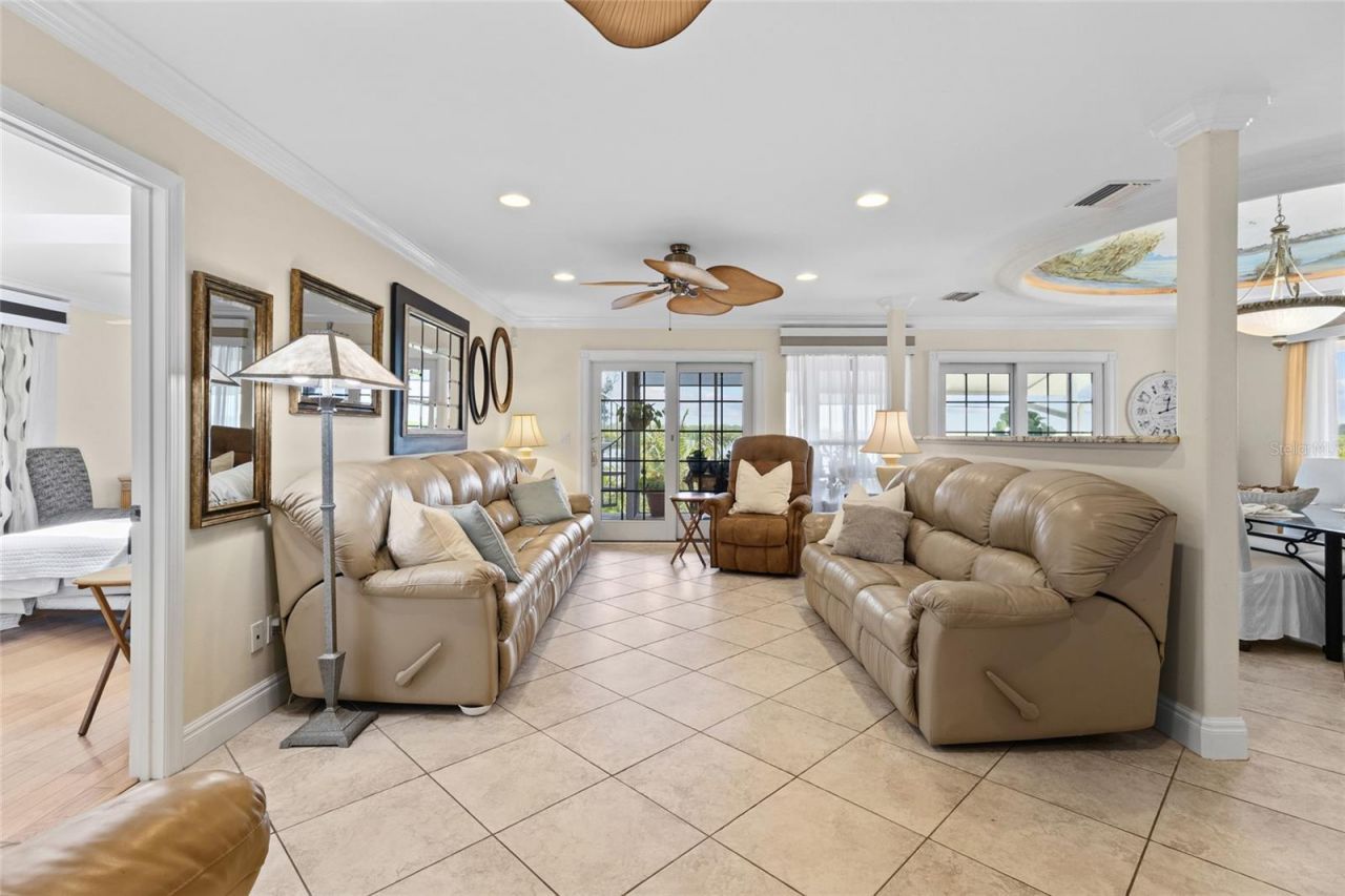 10007 Tamiami Trail S, North Port, FL 34287 Photo