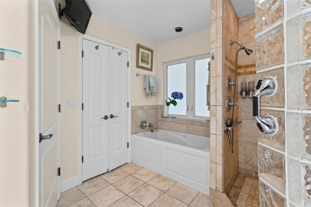 10007 Tamiami Trail S, North Port, FL 34287 Photo