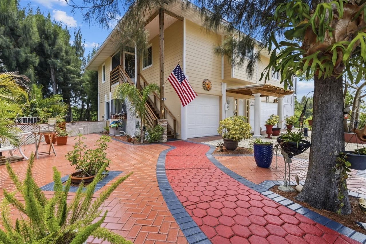 10007 Tamiami Trail S, North Port, FL 34287 Photo