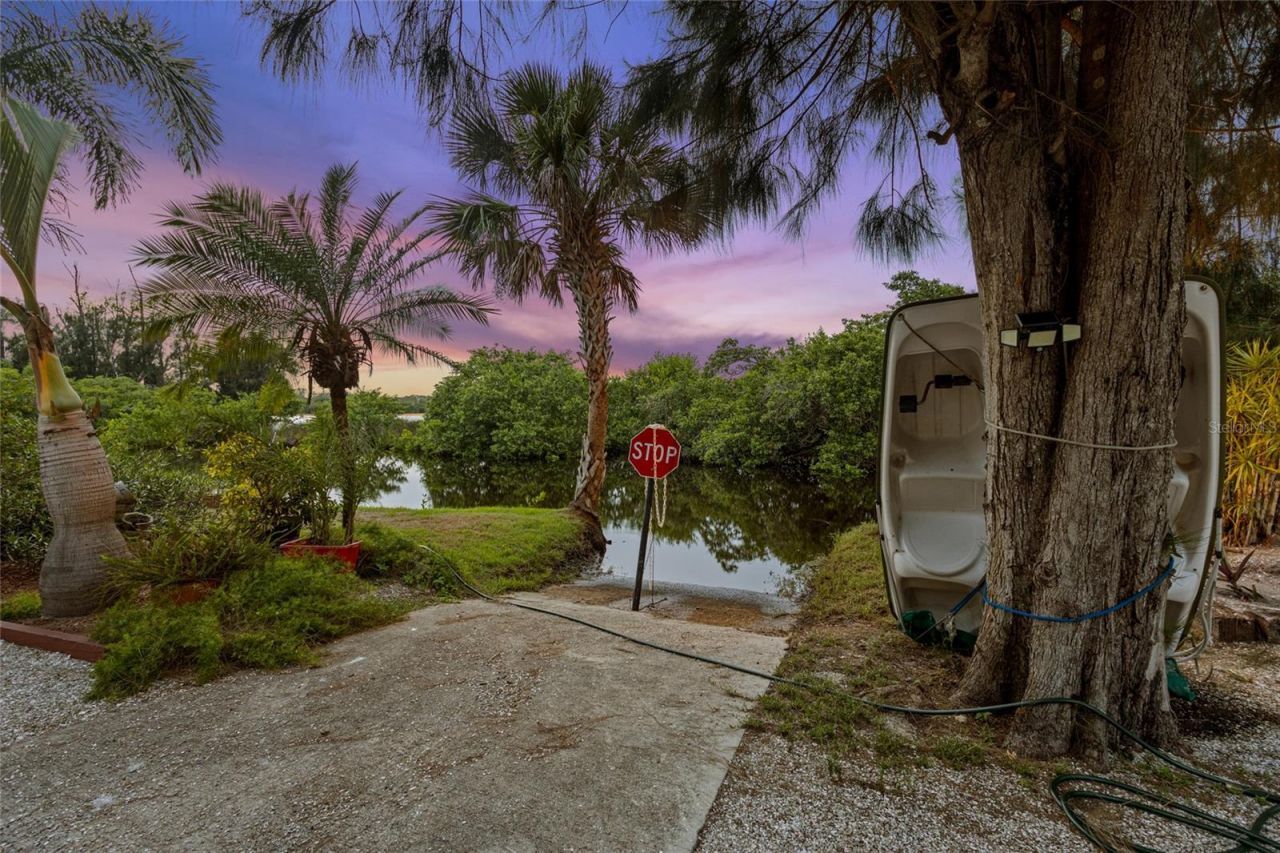 10007 Tamiami Trail S, North Port, FL 34287 Photo