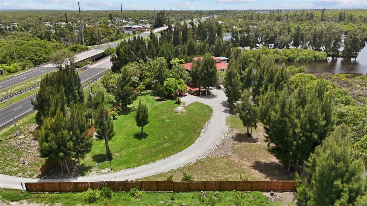 10007 Tamiami Trail S, North Port, FL 34287 Photo