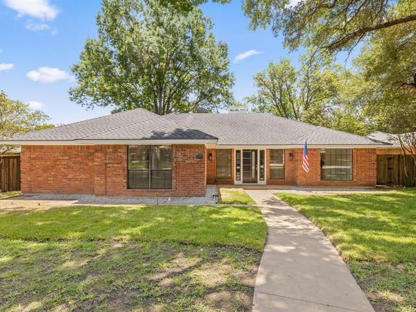 1202 Fawn Ridge Drive, Duncanville, TX 75137