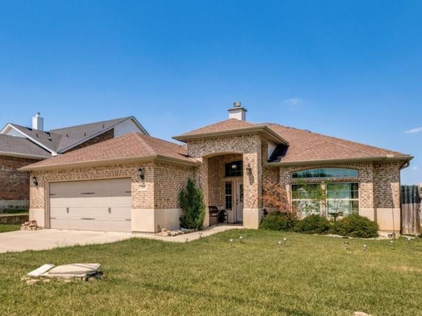 529 5th Street, Grand Prairie, TX 75050