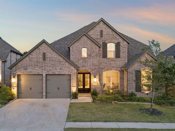 708 Bluestem Drive, Aubrey, TX 76227