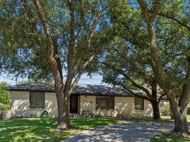 8011 Eagle Trail, Dallas, TX 75238