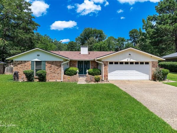 2032 N Kirkwood Drive, Shreveport, LA 71118