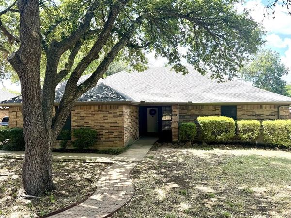 113 NE Timber Ridge Drive, Burleson, TX 76028