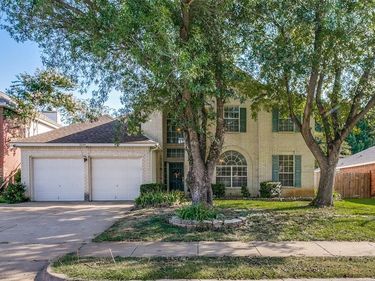 3004 Forest Creek Drive, Fort Worth, TX 76123