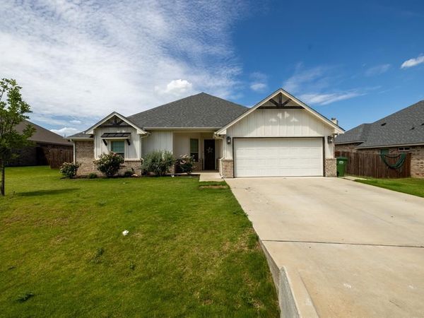 3006 Promenade Drive, Granbury, TX 76049