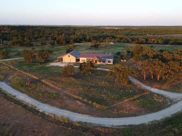 449 CR 194, Ovalo, TX 79541