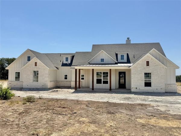 1004 Sabrina Court, Weatherford, TX 76085