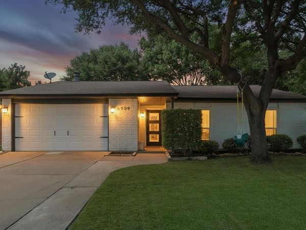 6909 Arborbrook Drive, North Richland Hills, TX 76182