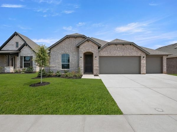 457 Carnero Drive, Granbury, TX 76048