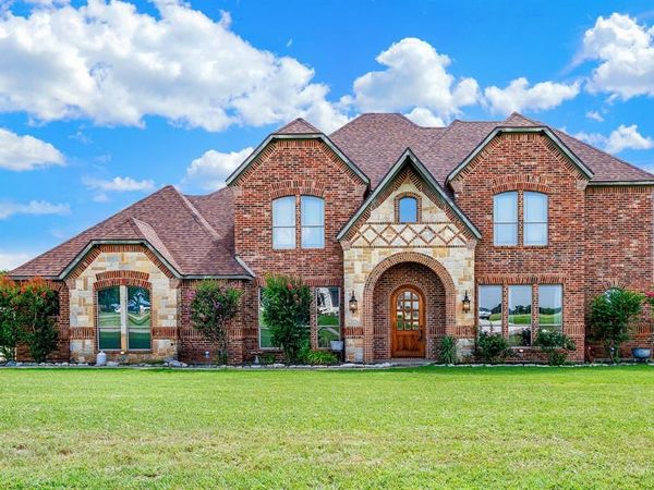 1132 Shadow Lakes Drive, Wills Point, TX 75169