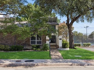 9149 Emberglow Lane, Dallas, TX 75243