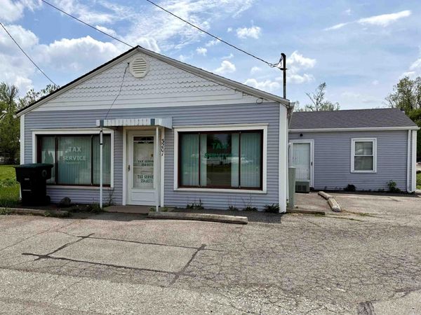 3201 E Jackson Street, Muncie, IN 47303