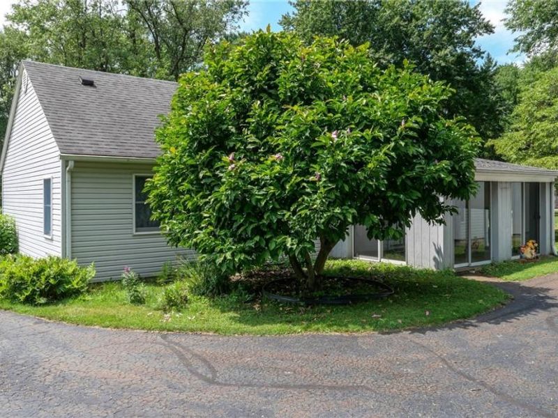 603 East Avenue, Tallmadge, OH 44278 Photo 4