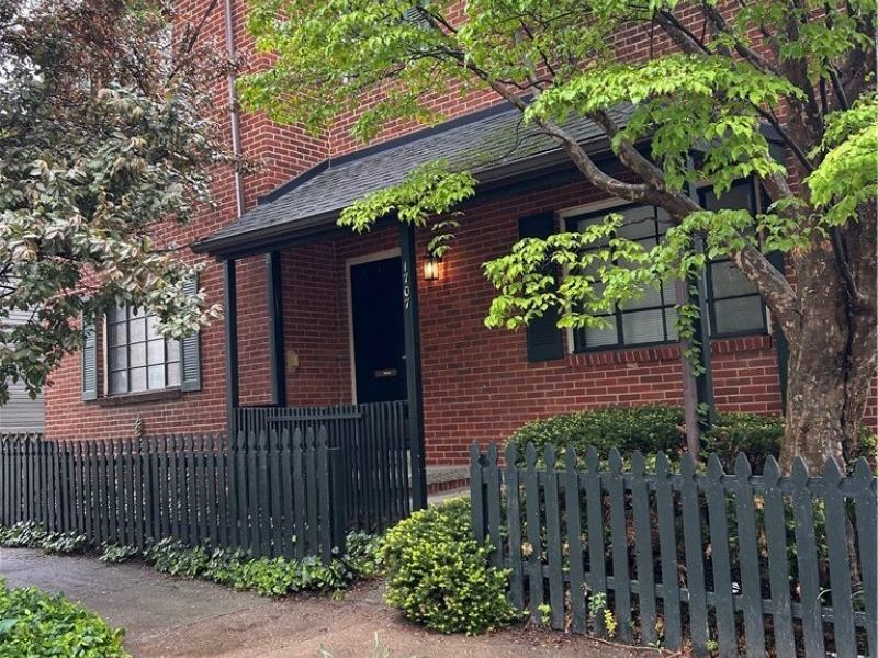 1707 W 31st Place, Cleveland, OH 44113 Photo 1