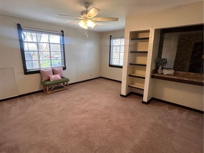 1707 W 31st Place, Cleveland, OH 44113 Photo 2