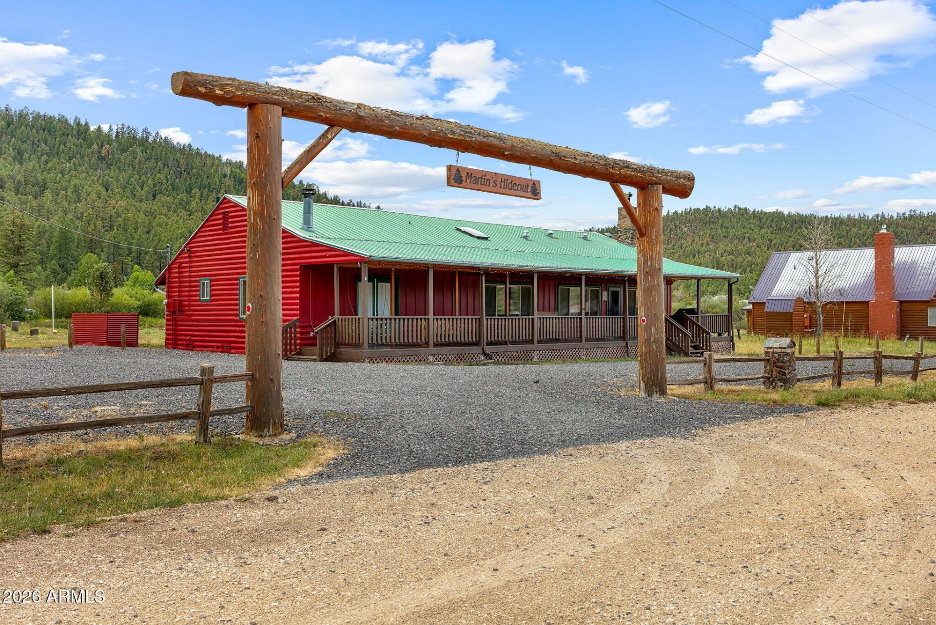 5 County Road, Greer, AZ 85927