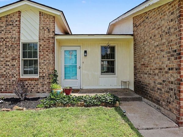 12216 SW 15th Terrace, Yukon, OK 73099
