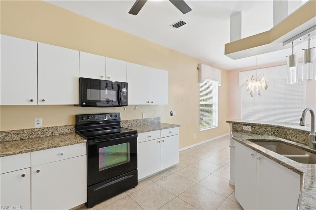 295 Stanhope Cir, Naples, FL 34104 Photo