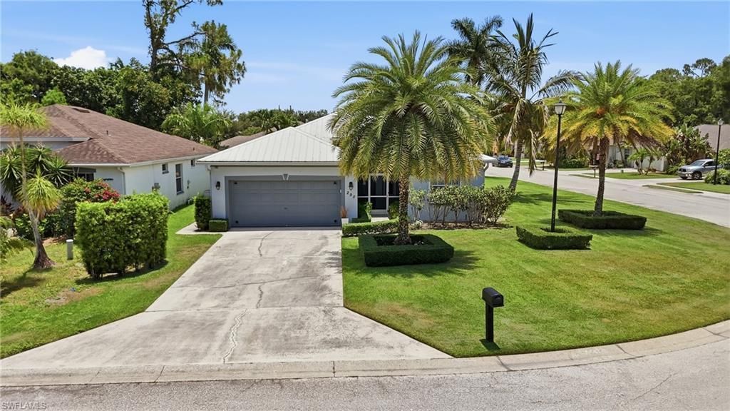 295 Stanhope Cir, Naples, FL 34104 Photo
